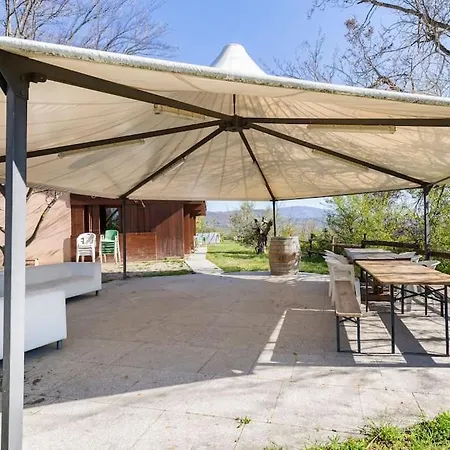 Farma Oasi Di Mastarone - Il Vino E Le Rose *