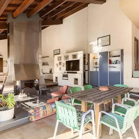 Oasi Di Mastarone - Il Vino E Le Rose Farma