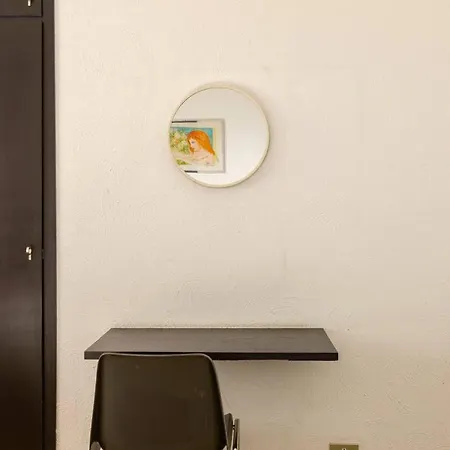 Oasi Di Mastarone - Il Vino E Le Rose Momperone