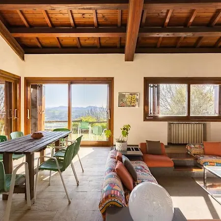 Oasi Di Mastarone - Il Vino E Le Rose