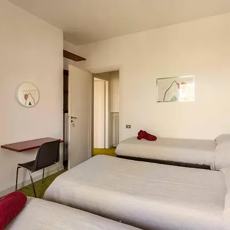 Oasi Di Mastarone - Il Vino E Le Rose * Momperone