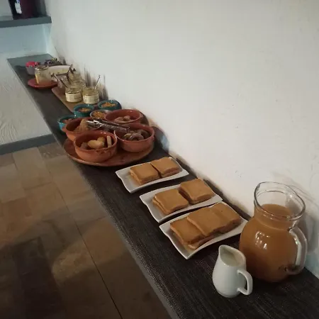 Oasi Di Mastarone - Il Vino E Le Rose Farma Momperone