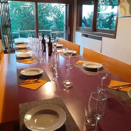 Oasi Di Mastarone - Il Vino E Le Rose Momperone