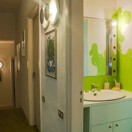 Oasi Di Mastarone - Il Vino E Le Rose