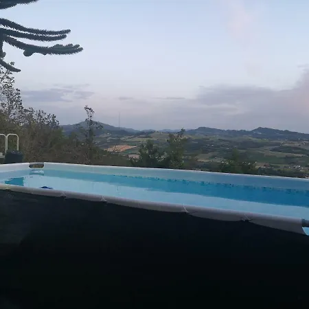 Gospodarstwo agroturystyczne Oasi Di Mastarone - Il Vino E Le Rose Momperone